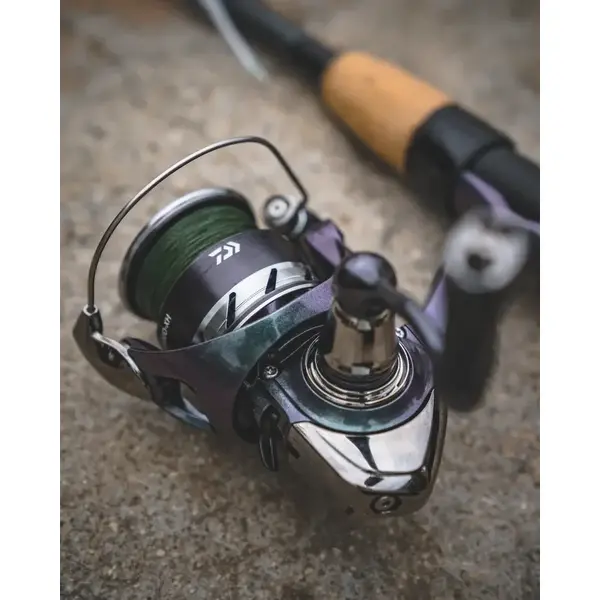 Mulineta Daiwa 24 Regal LT 2000D-XH